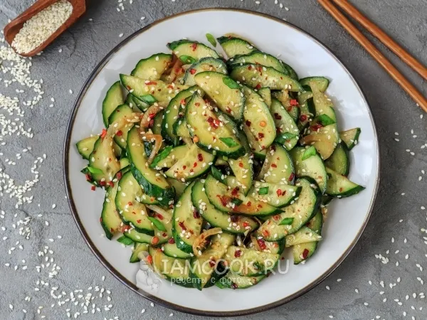 Фото блюда: Корейский салат из огурцов с луком