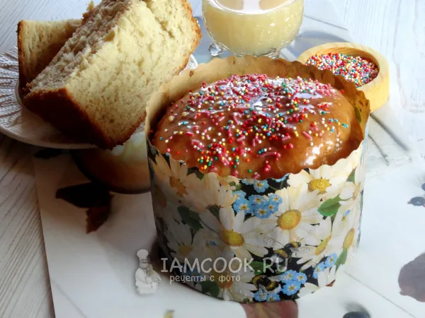 Фото готового блюда: Банановый кулич на Пасху