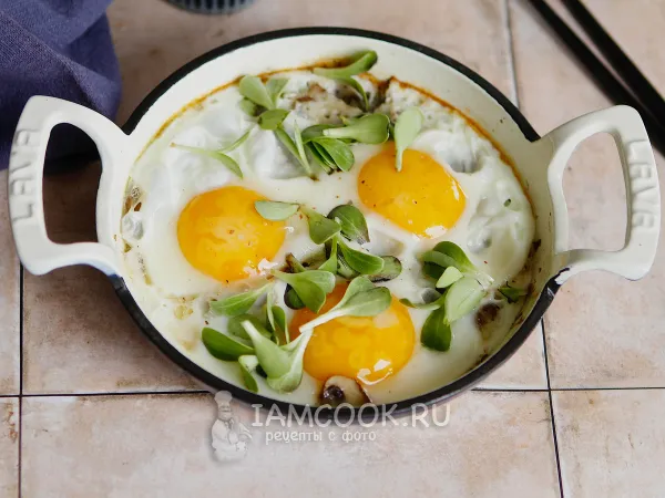 Фото блюда: Яичница с грибами шампиньонами