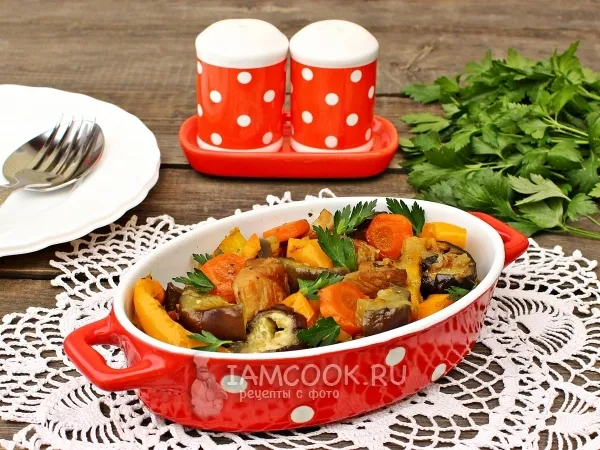 Фото блюда: Мясо тушеное с баклажанами