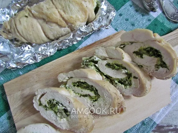 Фото блюда: Куриные рулетики с брынзой и шпинатом