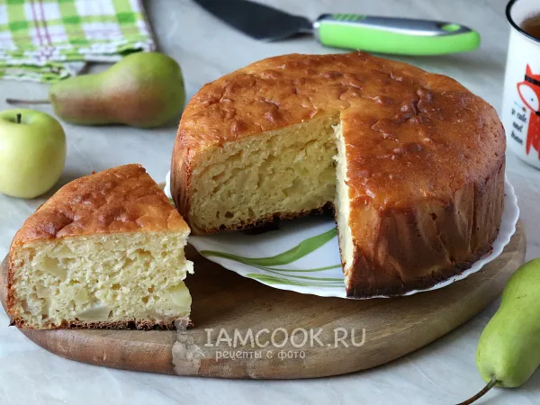 Фото блюда: Пирог с яблоками и грушами на кефире