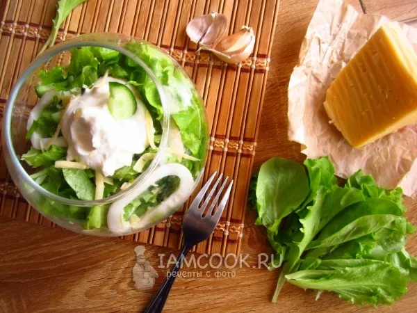 Фото блюда: Салат с кальмаром и зеленью