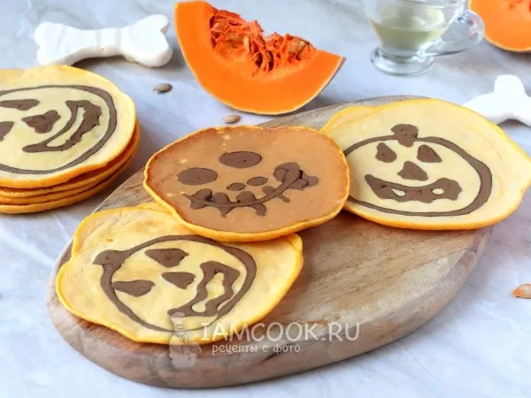 Фото готового блюда: Панкейки с тыквой на Хэллоуин