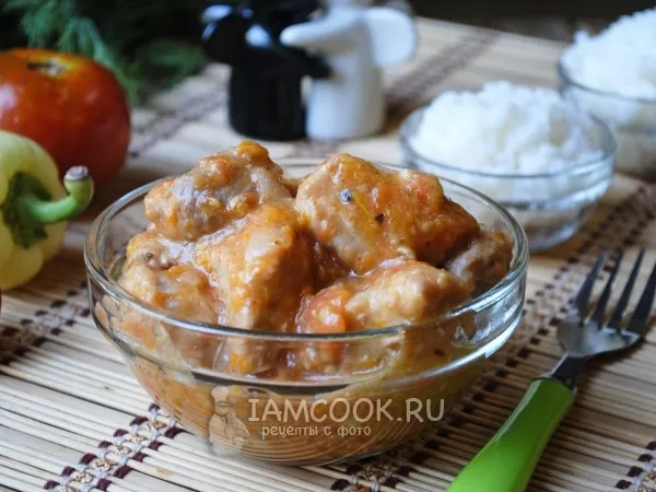 Фото блюда: Тушеная свинина с помидорами