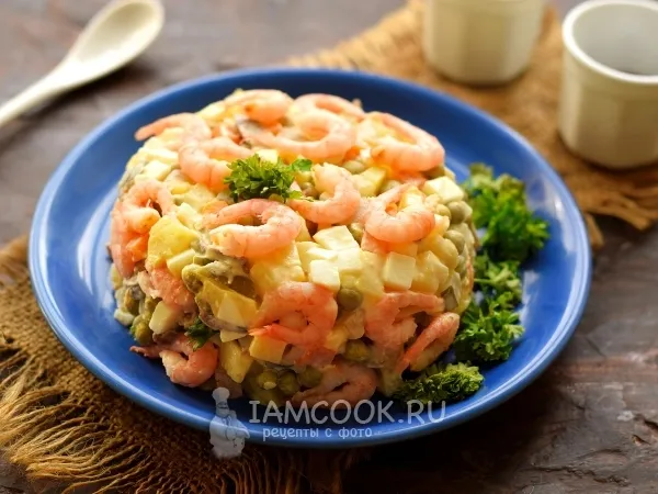 Фото блюда: Салат «Оливье» с креветками (классический рецепт)