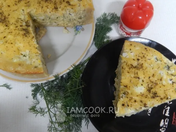 Фото готового блюда: Открытый пирог с капустой и яйцами