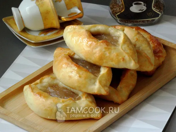 Фото готового блюда: Расстегай с повидлом