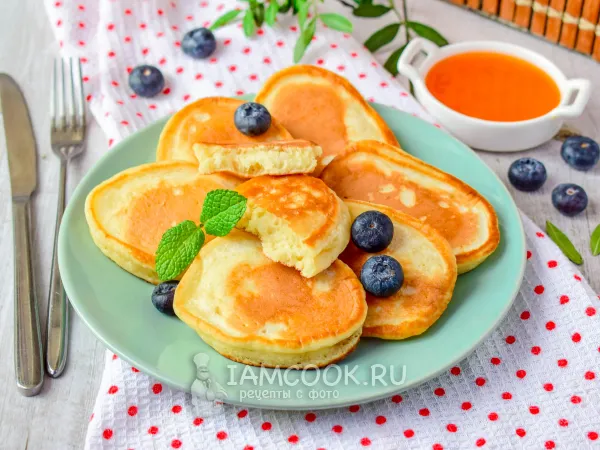 Фото блюда: Пышные оладьи на сметане (на дрожжах)