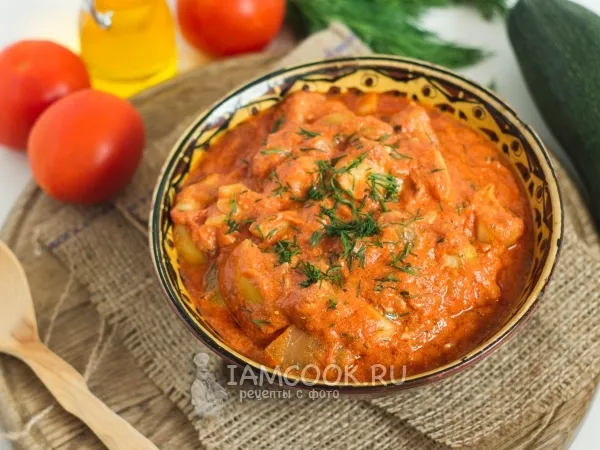 Фото блюда: Кабачки в томатно-сметанном соусе в духовке