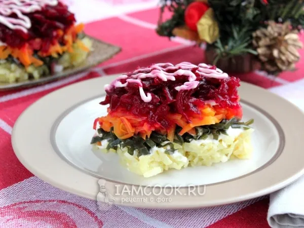 Фото готового блюда: Салат «под шубой» вегетарианский