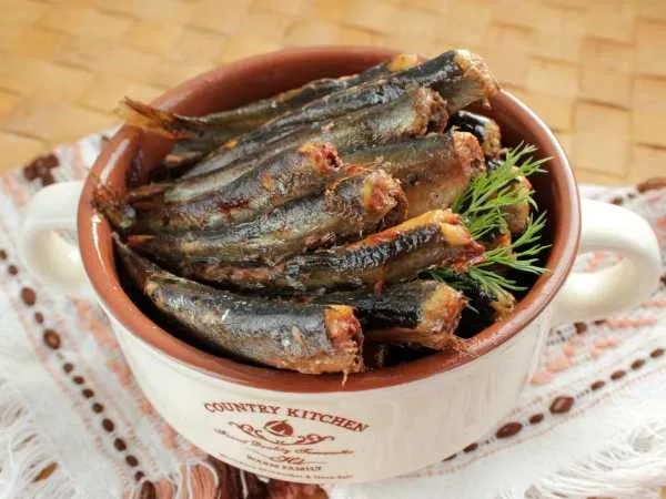 Фото блюда: Шпроты из кильки по-домашнему