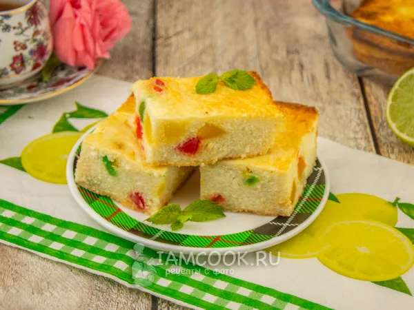 Фото блюда: Творожная запеканка с цукатами в духовке