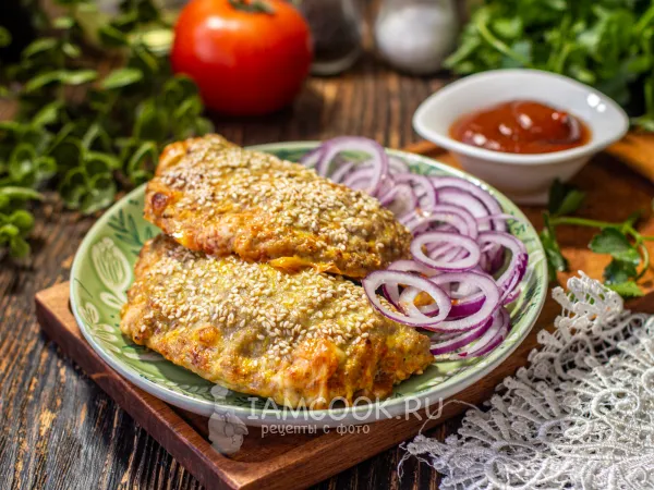 Фото готового блюда: Чебуреки из куриного фарша в духовке