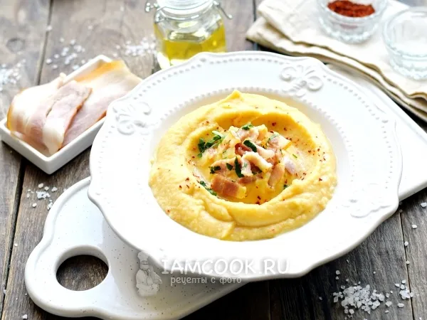 Фото готового блюда: Гороховое пюре с беконом