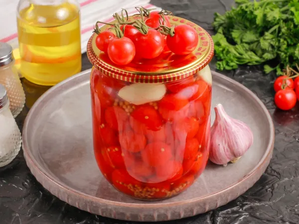 Фото блюда: Маринованные помидоры черри с горчицей на зиму