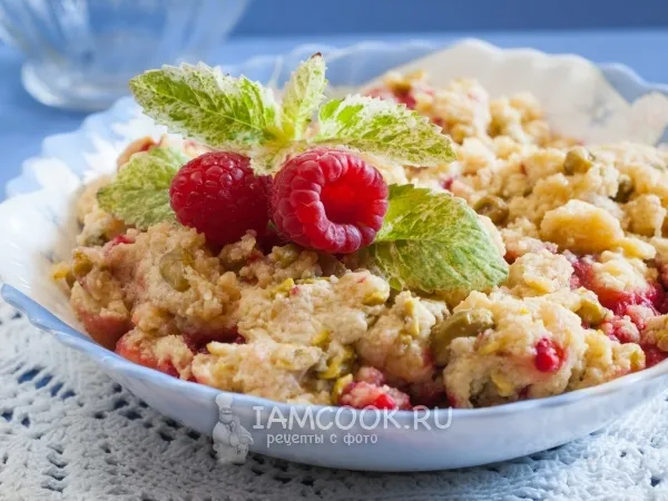 Фото готового блюда: Кекс в микроволновке в тарелке