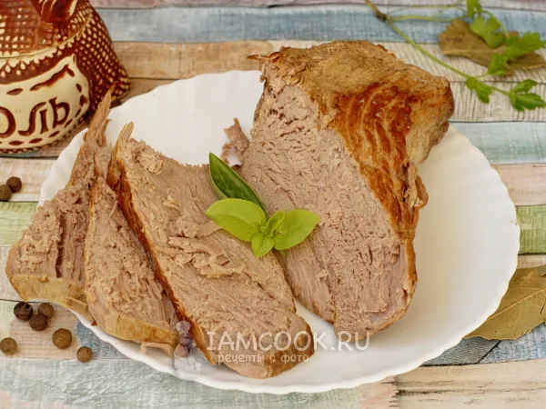 Фото готового блюда: Томленая говядина в духовке (большим куском)