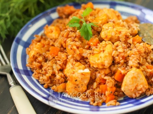 Фото блюда: Гречка по-купечески в мультиварке с курицей