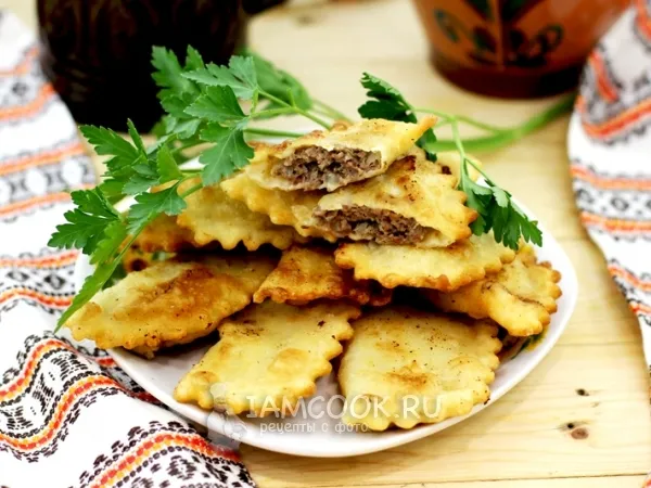 Фото готового блюда: Чебуреки из заварного теста