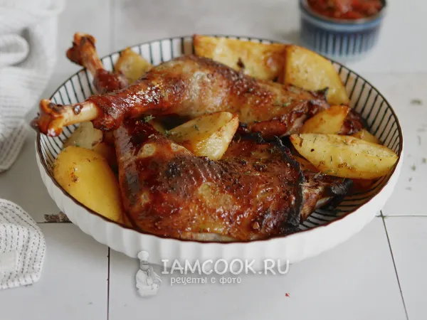 Фото блюда: Ножка индейки в соусе в духовке