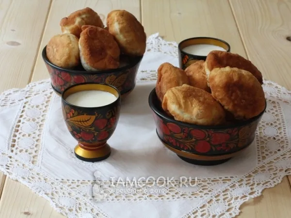 Фото готового блюда: Пирожки со свеклой