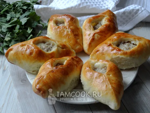 Фото готового блюда: Расстегай с фаршем