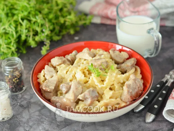 Фото блюда: Паста со свининой в сливочном соусе