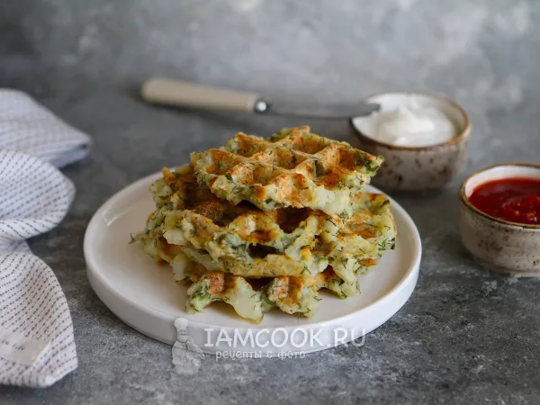 Фото готового блюда: Картофельные вафли с зеленью