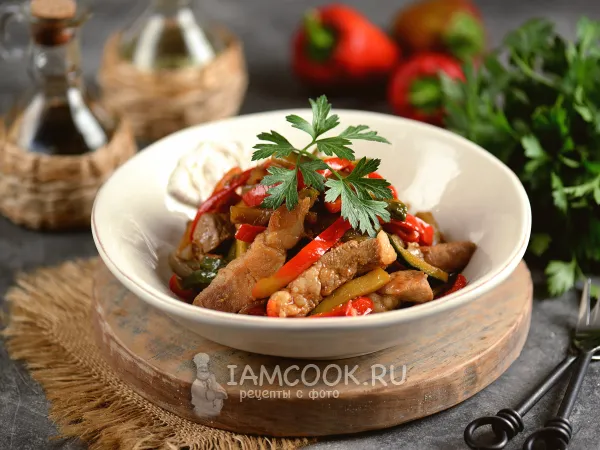 Фото готового блюда: Мясо по-тайски с огурцами