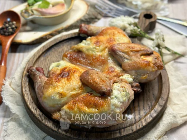 Фото блюда: Курица в духовке с творожным сыром