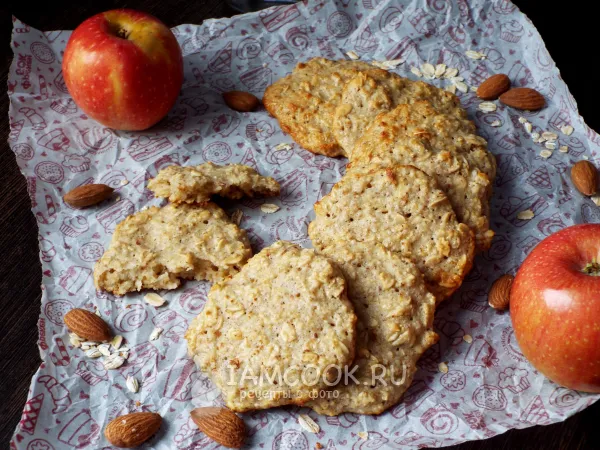 Фото готового блюда: Овсяное печенье с яблоком на кефире