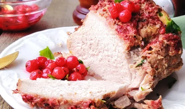 Фото блюда: Мясо с красной смородиной