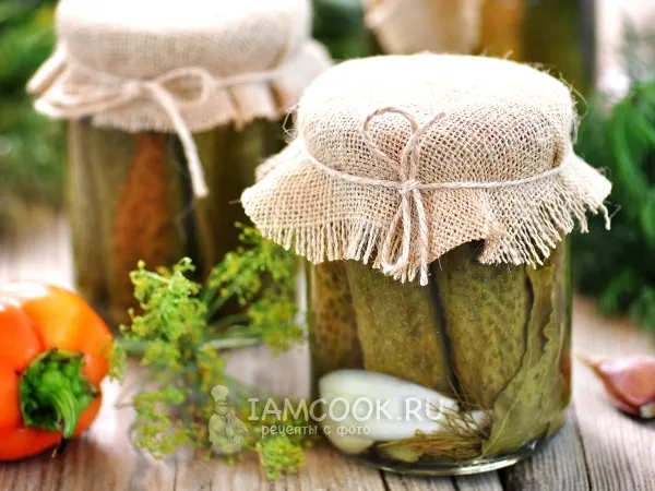 Фото блюда: Хрустящие маринованные огурцы с болгарским перцем на зиму