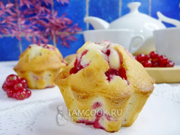 Фото блюда: Маффины с красной смородиной
