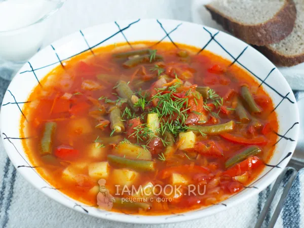 Фото готового блюда: Суп со стручковой фасолью и болгарским перцем