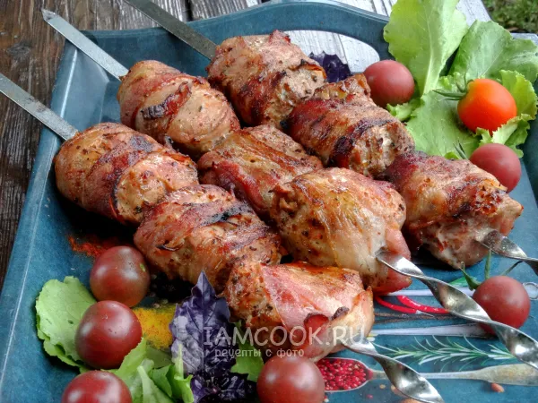 Фото готового блюда: Свиная вырезка в беконе на мангале