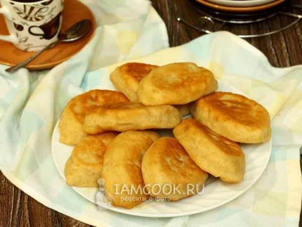 Фото готового блюда: Жареные пирожки на кефире