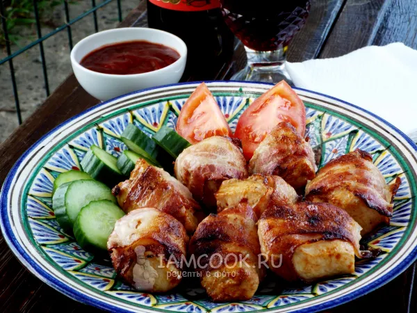 Фото готового блюда: Куриный шашлык в беконе
