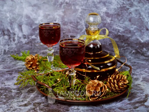 Фото блюда: Вишневая настойка со специями