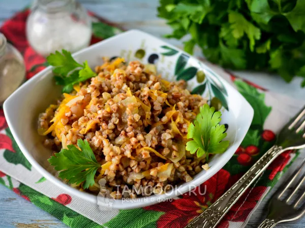 Фото готового блюда: Гречка на сковороде