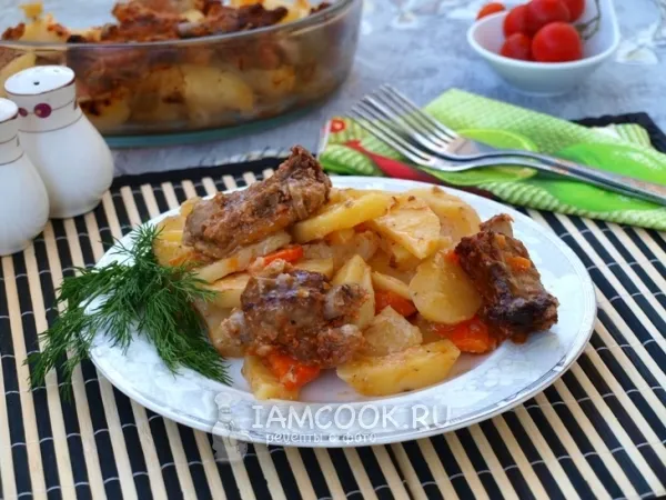 Фото блюда: Рёбрышки с картошкой в духовке