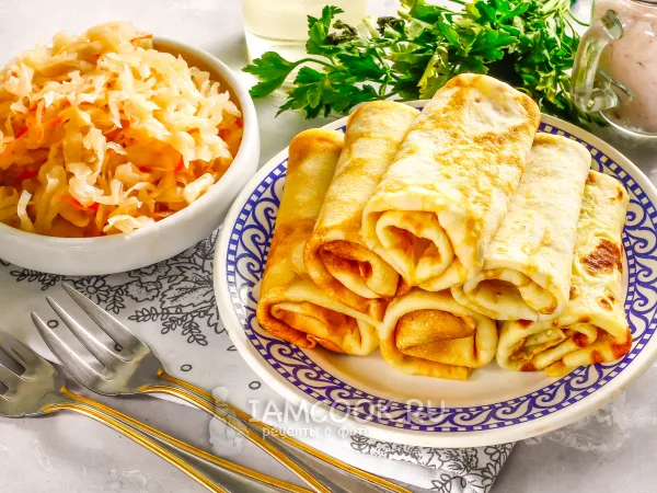 Фото готового блюда: Блины с квашеной капустой