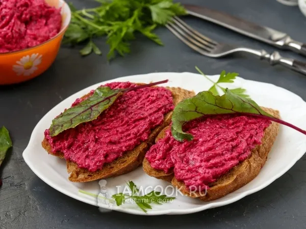 Фото блюда: Форшмак из селедки со свеклой