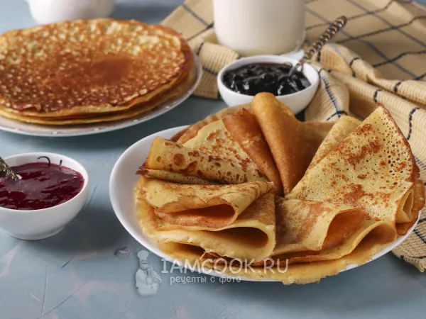 Фото готового блюда: Блины из кукурузной муки на ряженке и молоке