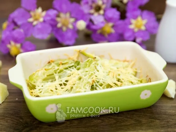 Фото готового блюда: Фенхель, запеченный с пармезаном