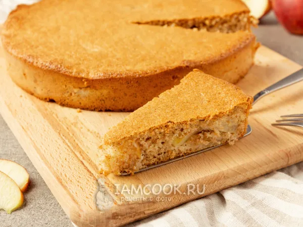 Фото готового блюда: Шарлотка из цельнозерновой муки