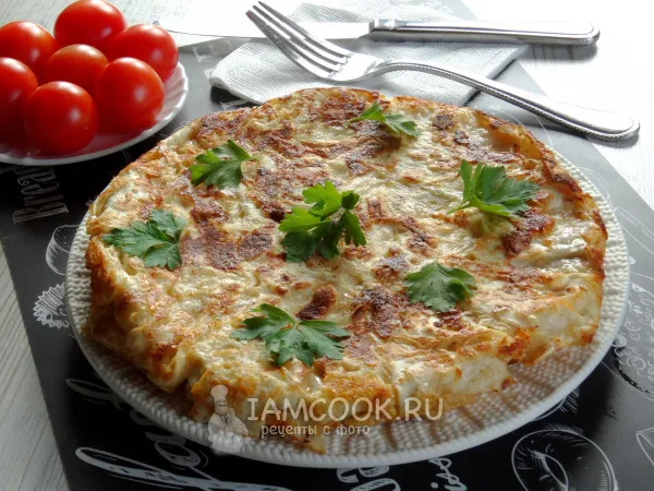 Фото блюда: Пирог из лаваша с курицей на сковороде