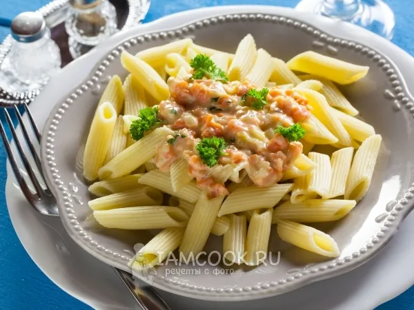 Фото блюда: Макароны с лососем в сливочном соусе