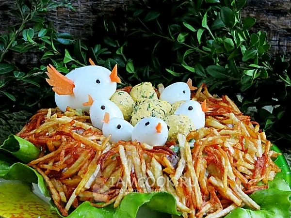 Фото готового блюда: Салат «Гнездо глухаря» слоями